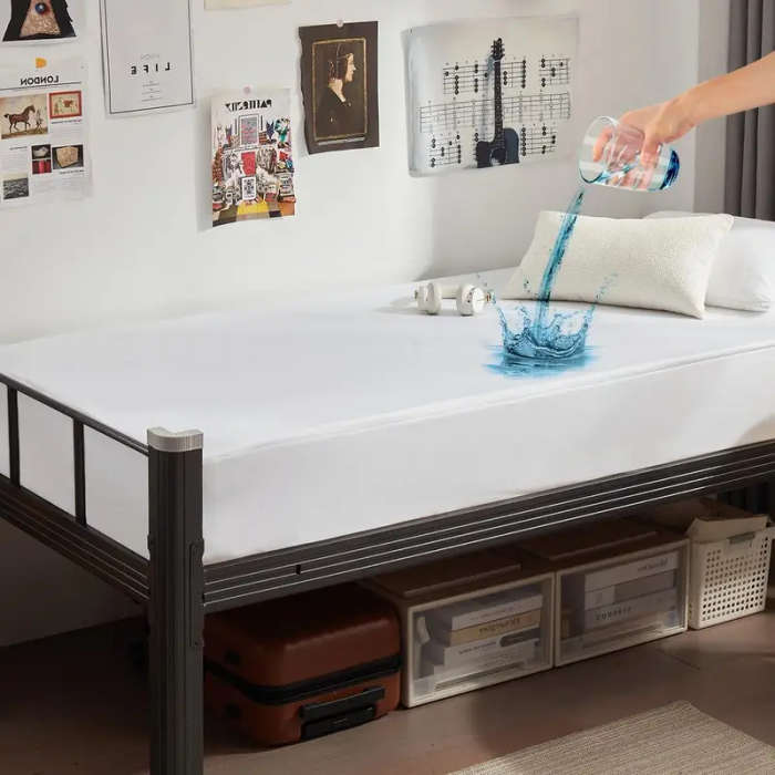 Waterproof Mattress Protector with Deep Pockets Breathable Noiseless Bed Cover 120x200cm