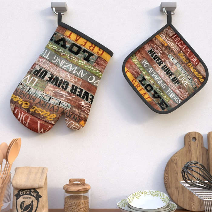 2pcs Vintage Bookshelf Oven Mitts Pot Holders Heat Resistant Red Brown Wooden Design with