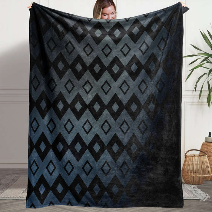 1ps Blanket Color Black And White Plaid size 60X79inch 150X200CM
