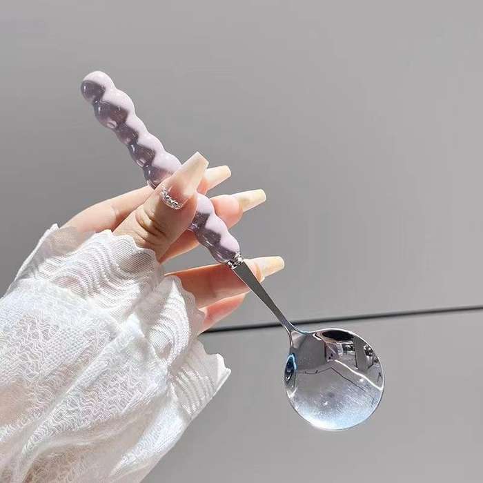4pcs Cute Girl Style Pearl Spoon Four Packs Random Hair