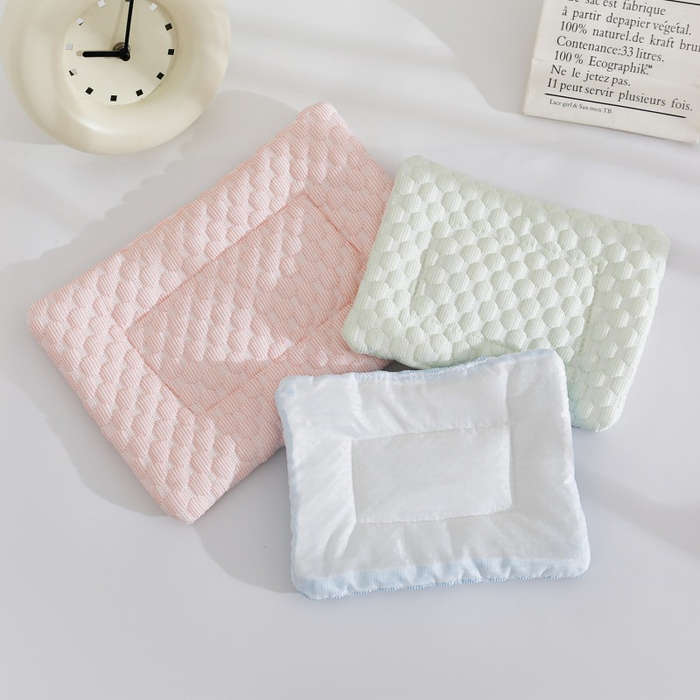 1piece Light Blue Cooling Pad