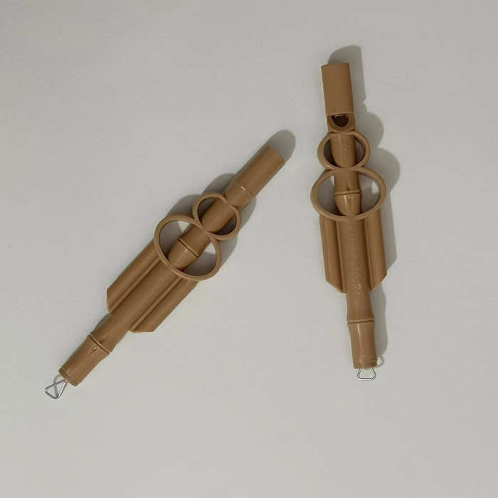 1Pc Realistic Light Brown Plastic Bird Whistle Forest Bird Tweet Sound