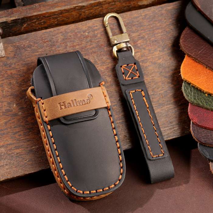 For Nissan Teana / Ariya 5-button Start Hallmo Car Cowhide Leather Key Protective Cover Key Case(Bla
