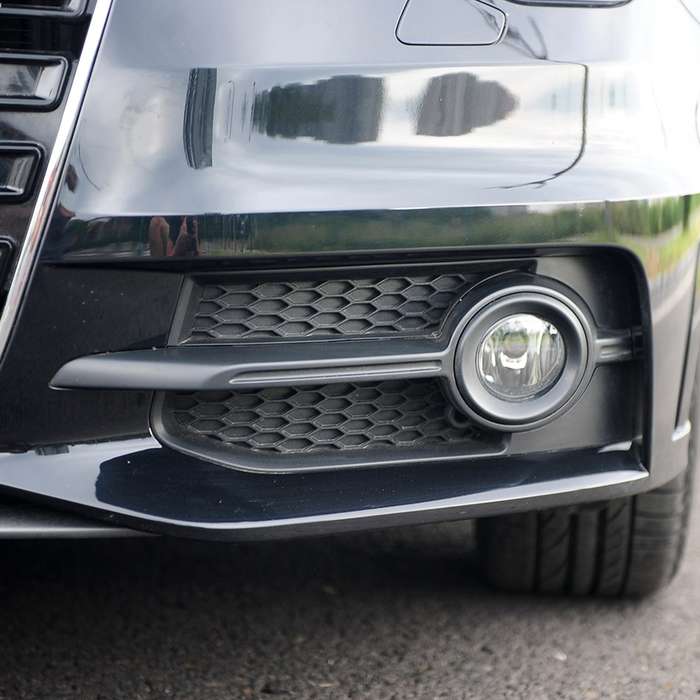For Audi A1 8X 2011-2014 1 Pair Car Bumper Fog Lamp Decorative Cover Lower Grille Fog Lamp Frame 8X0