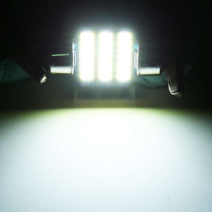 2 PCS 31mm DC12V / 1W / 6000K / 65LM 21LEDs SMD-3014 Car License Plate Light / Dome Light, with Deco