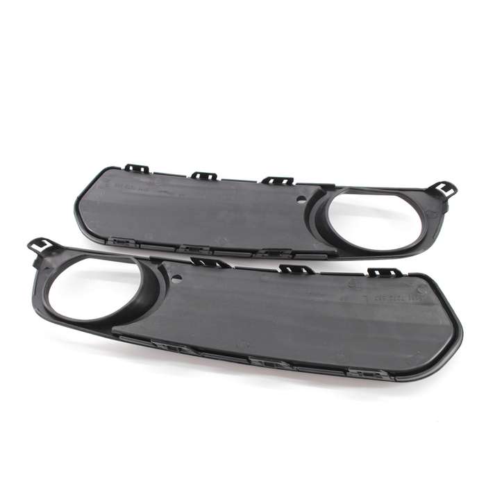 Pair Car Front Bumper Fog Light Grille Fog Lamp Frame for BMW F20 F21 2012-2014 51117272558 / 511172