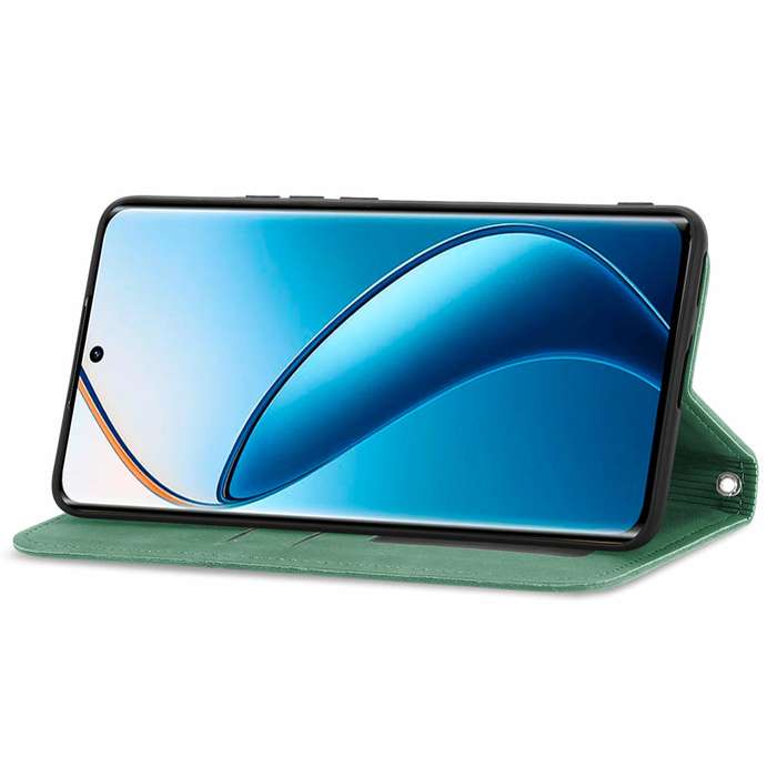 For  Realme 12 Pro Retro Skin Feel Magnetic Flip Leather Phone Case(Green)