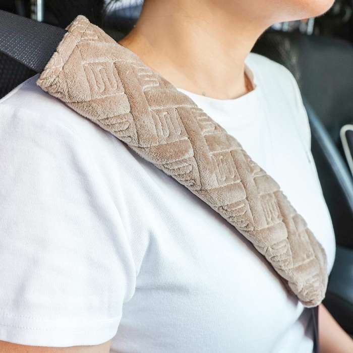 1pair Car Plush Seat Belt Embroidered Shoulder Pad Cover(Blue)