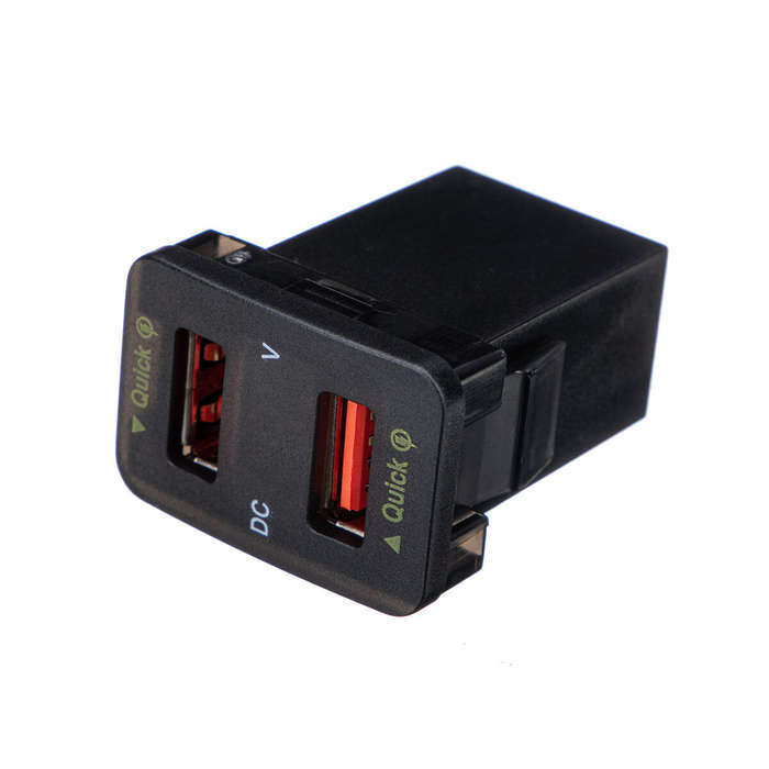 Green light - Dual USB QC Car Charger Socket Power Adapter With 12-24V Voltmeter LED Car Accessories