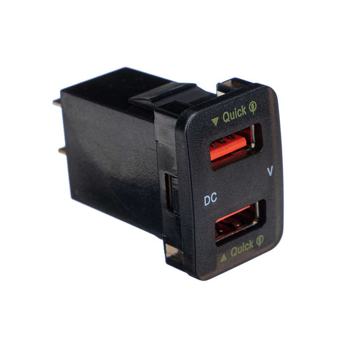 Green light - Dual USB QC Car Charger Socket Power Adapter With 12-24V Voltmeter LED Car Accessories