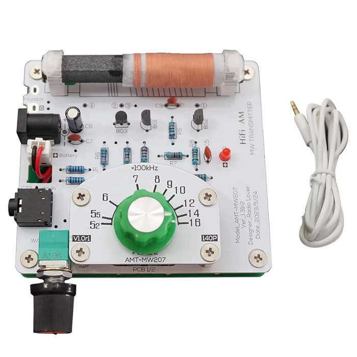 White - AMTMW207 525~1605kHz Medium Wave AM Radio Transmitter AM Source with 3.5mm Headphone Signal