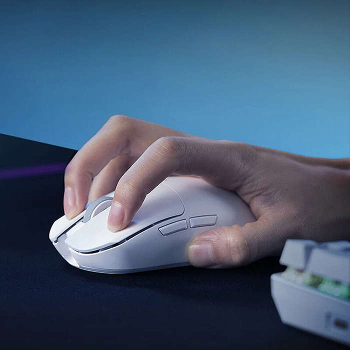 White - HECATEG3Mpro Gaming Mouse Tri-mode PAW3395 26000DPI Office Esports Double Microswitch Gamer