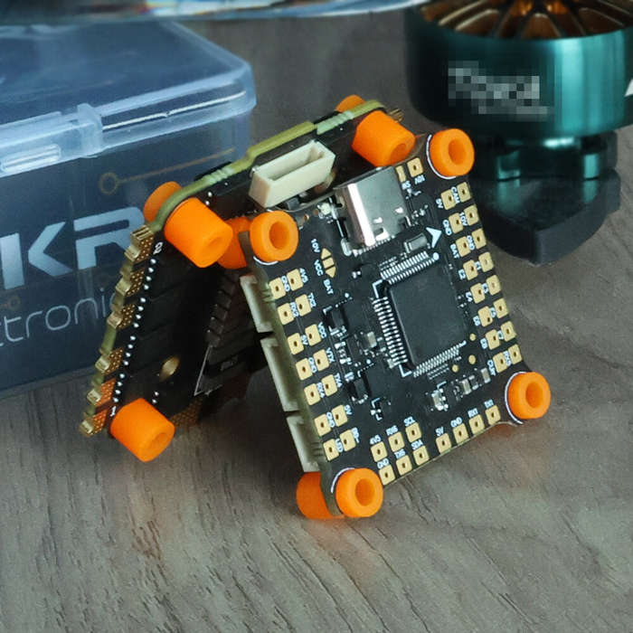 30.5x30.5mm HAKRC 45AF7 V2 Stack F7 Flight Controller Dual Gyro with 5V 10V BEC Output 45A BL_S 2-6S