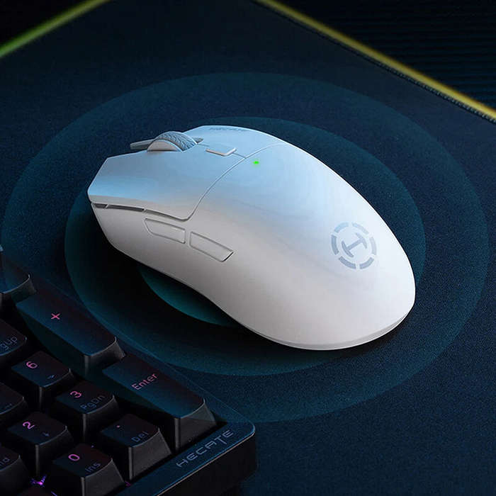 White - HECATEG3Mpro Gaming Mouse Tri-mode PAW3395 26000DPI Office Esports Double Microswitch Gamer