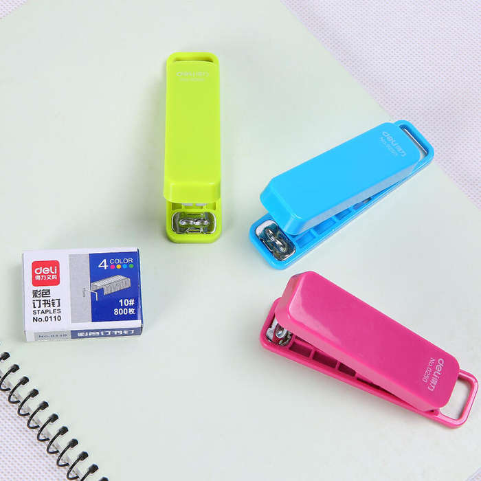 Deli 0250 Mini Candy Color Stapler Stitching Machine Portable Small Student Stationery Pocket Mini S