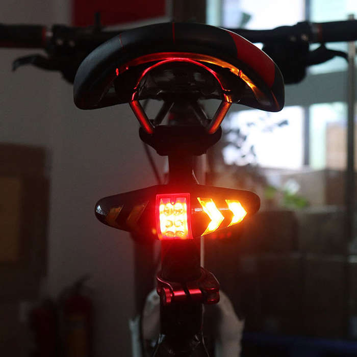 White - Wireless Rear Lamp Smart Bike Taillight Remote Turn Signal Lights Bicycle LED Taillight Easi