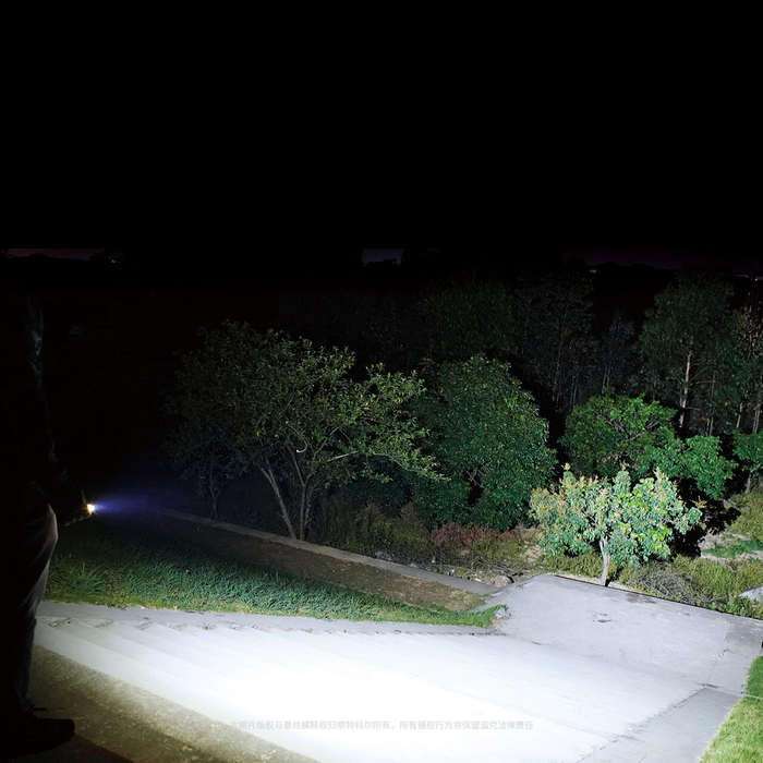 Grey - NITECORE TIP SE 700LM P8 Dual Light LED Keychain Flashlight Type-C Rechargeable QC Every Day