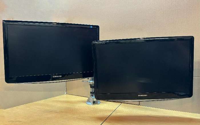 SAMSUNG 23 LCD Monitor (Wide)