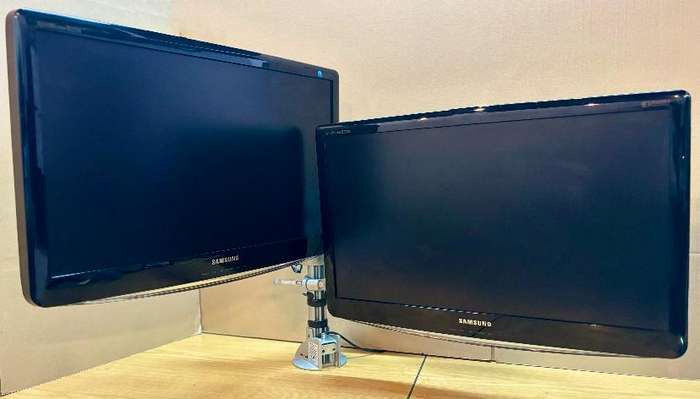 SAMSUNG 23 LCD Monitor (Wide)