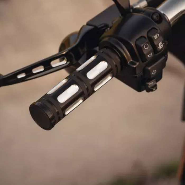 Edge Cut Hand Grips