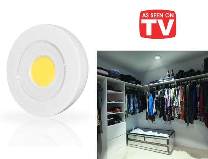 Wireless remote control light that's water resistant and wireless remote works from 50 ft away