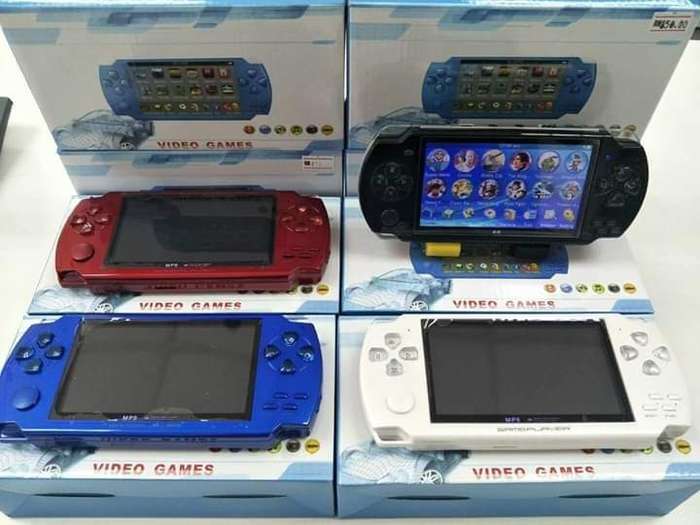 MP5 Game Console