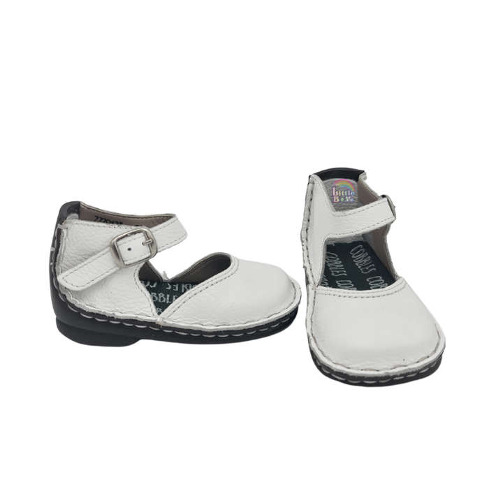 Cobbles - White (Size 6)