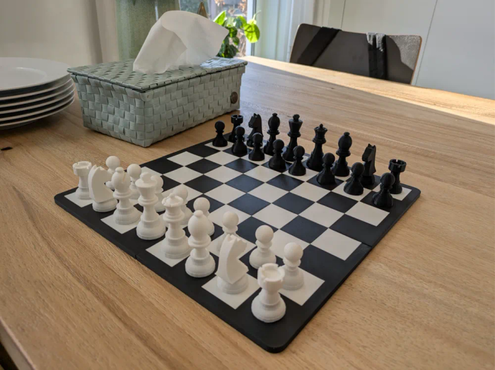 Chess set/Pieces only