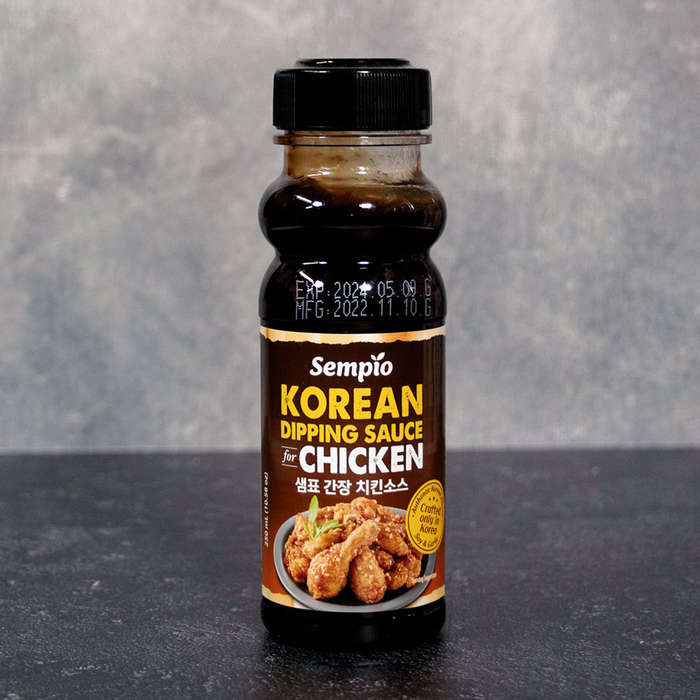 Korean Dipping Sauce For Chicken Soy &amp; Garlic 250ml (Sempio)