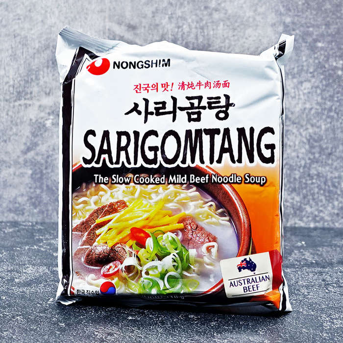 Nongshim Sarigomtang Slow Cooked Mild Beef Noodle Soup Single Packet 110g