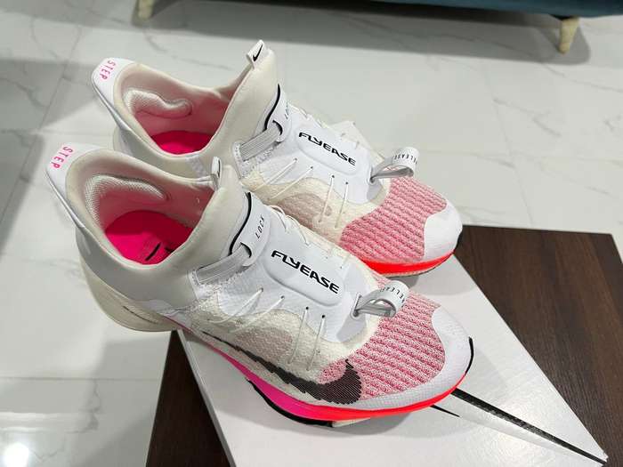Nike Air Zoom Tempo Next% FlyEase Running Shoes