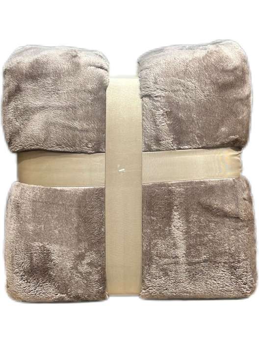 Big and super soft Absolute Decor Fleece Throw - Brown
