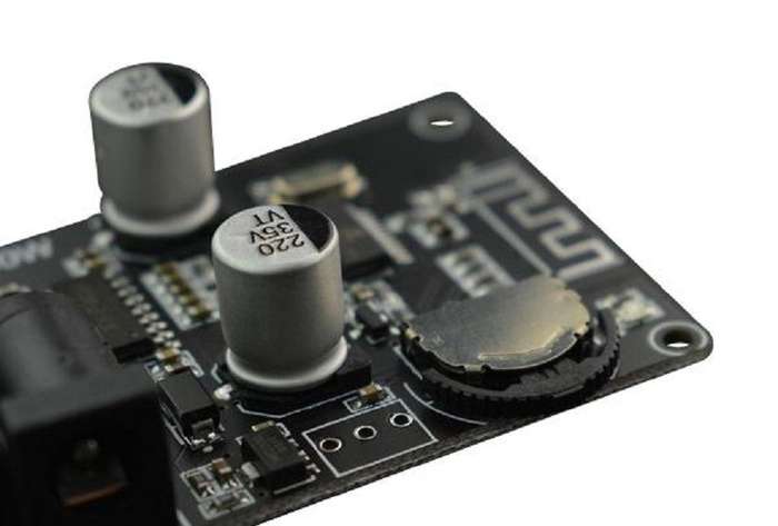 DFRobot DFR0675-EN Amplifier Board, 5V to 24V Supply, 2 Channel Bluetooth