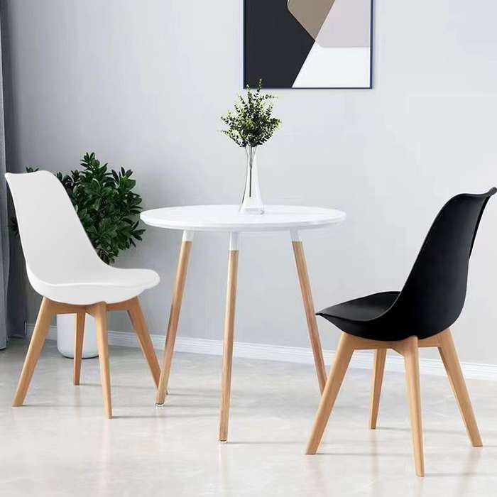 Dining Chair Set of 2 padded seat - black colour