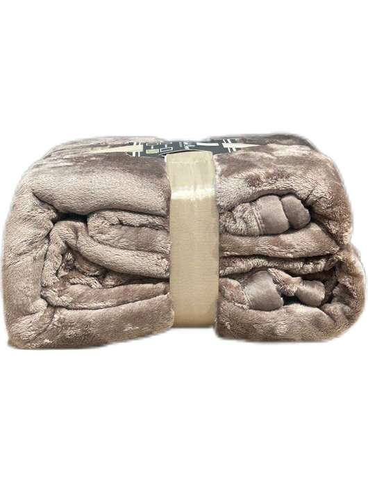Big and super soft Absolute Decor Fleece Throw - Brown