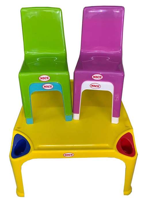 4x Toddlers Creche Plastic Chairs & 1 Table
