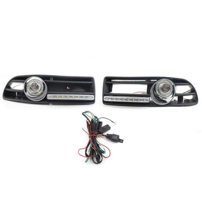 Pair of Car GRILLE With FOG LIGHT Fit FOR VW JETTA BORA MK4 99-04 LED Clear Lens