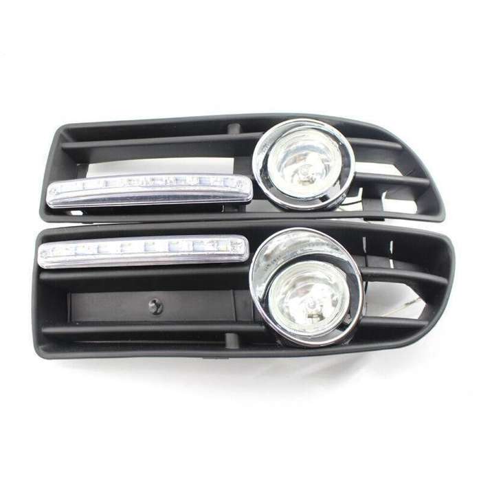 Pair of Car GRILLE With FOG LIGHT Fit FOR VW JETTA BORA MK4 99-04 LED Clear Lens