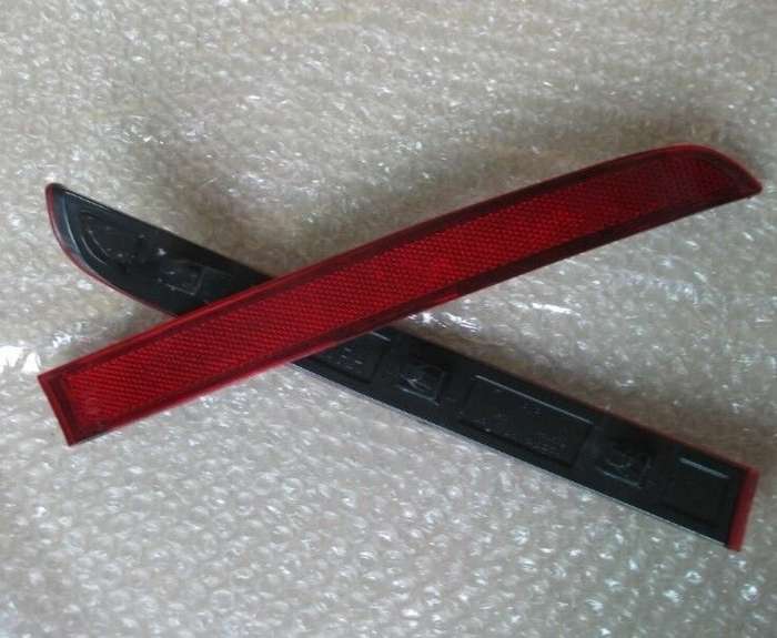 Pair of Left Right Rear Bumper Lamp Reflector for VW Touran 2007-2010