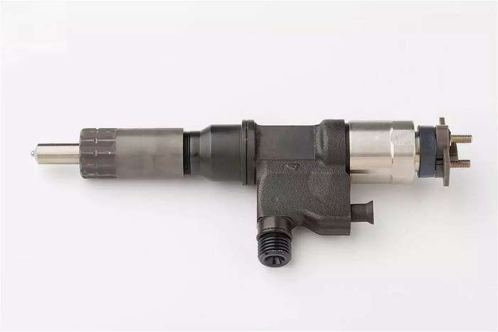1pcs Common Rail Fuel Injector 8973297033 Compatible with Lsuzu 4HK1 6HK1 Engine