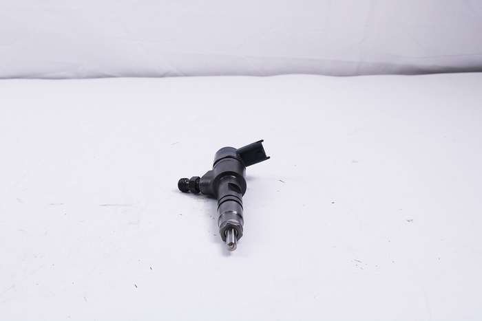 4X New 0445110777 Fuel Injector 1J801-53052 Compatible Kubota KX040 L4701 V2403