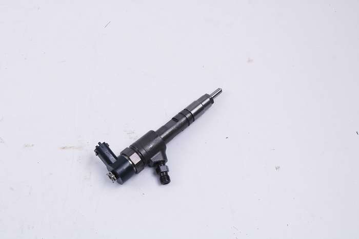 4X New 0445110777 Fuel Injector 1J801-53052 Compatible Kubota KX040 L4701 V2403