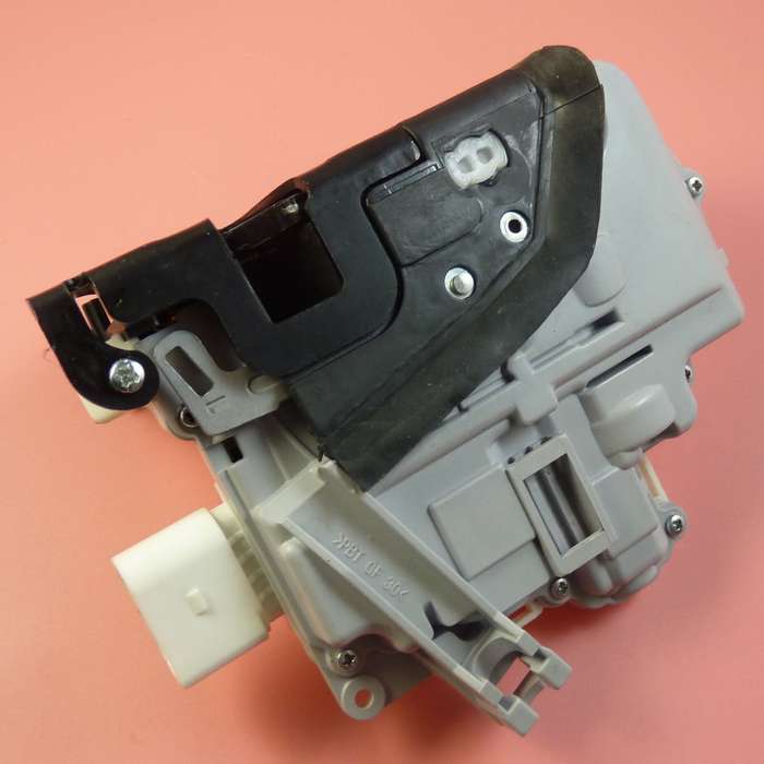 New Front Left Door Lock Latch For Passat B6 3C 2006-2011 Touareg Audi A4 TT