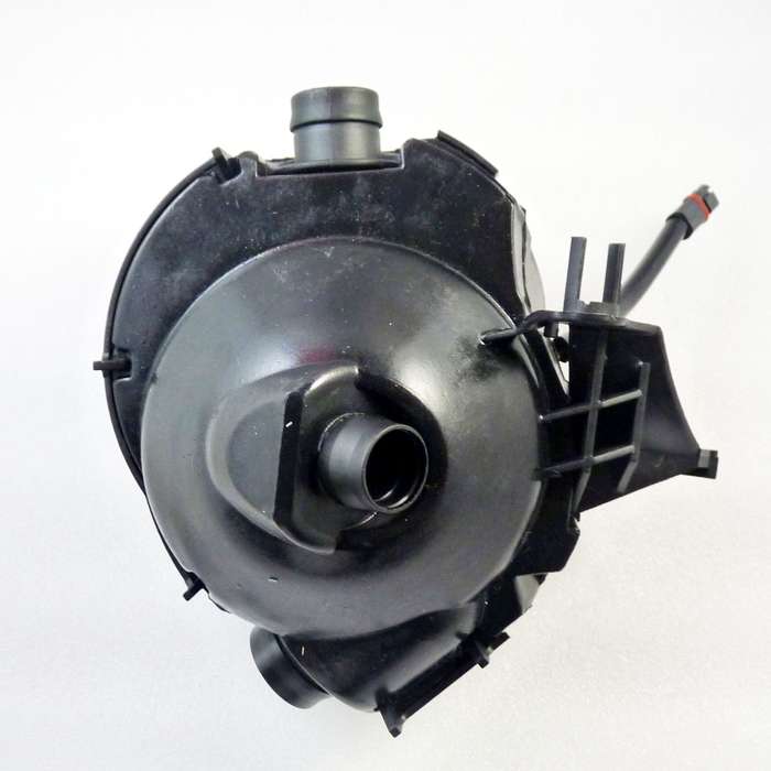 Crankcase OIL SEPARATOR PRESSURE REGULATING Valve for BMW E90 E60 Z4 11617531423