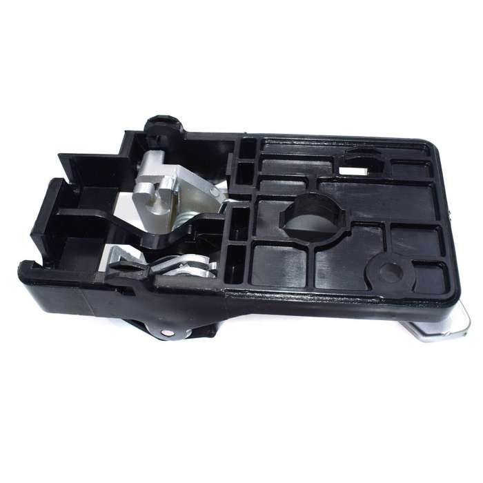 Silver Left Interior Door Handle Driver Side For Hyundai Tucson 82610-2E000