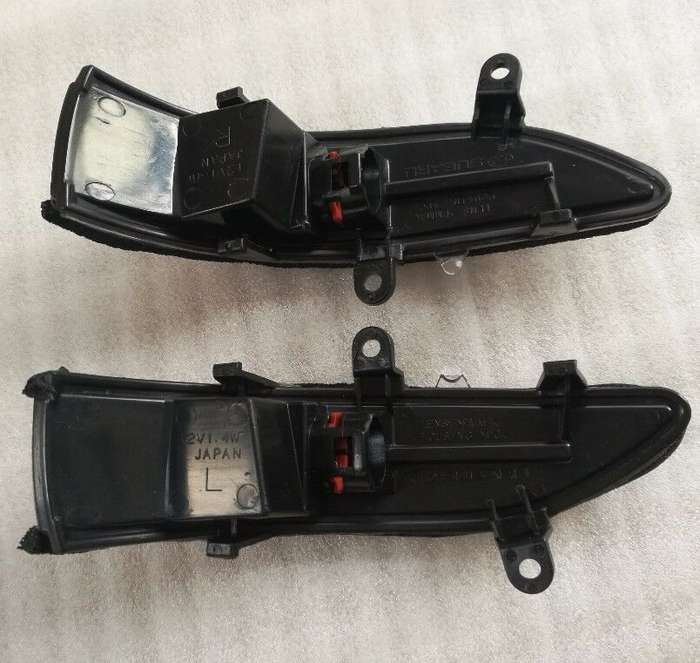 1 Pair Side Mirror Turn Signal Lamp For Subaru Forester Outback Legacy Tribeca