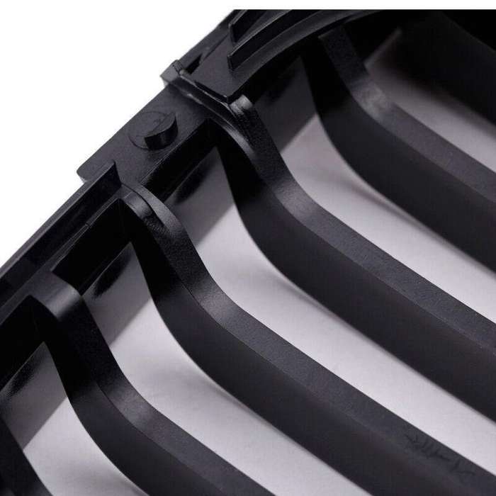 2x/Set Fit For BMW E46 Front Grille 02-05 3 Series 4 Door Shiny Black Mesh Grill