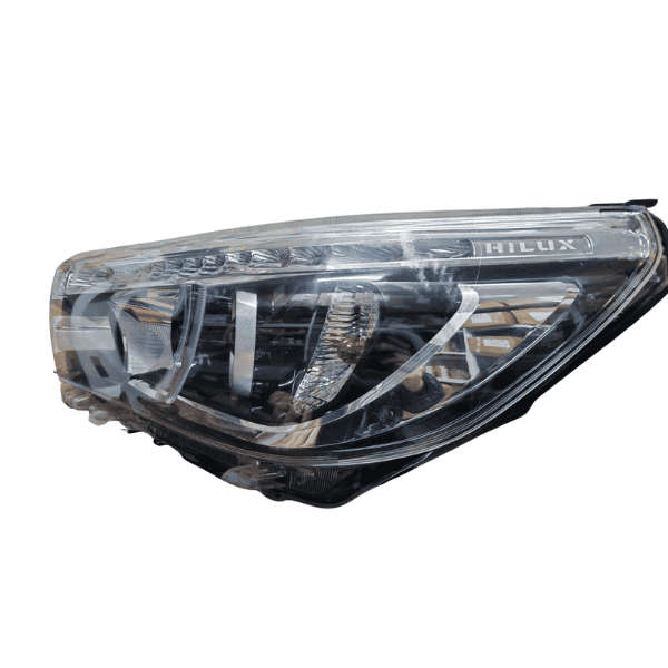 Toyota Hilux 16-19 Headlight Second Hand - Left Side