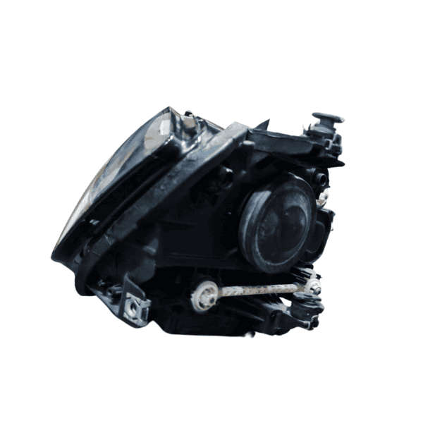 Toyota Hilux 16-19 Headlight Second Hand - Left Side