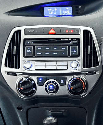 HYUNDAI I-20 2 DIN TRIMPLATE 2012